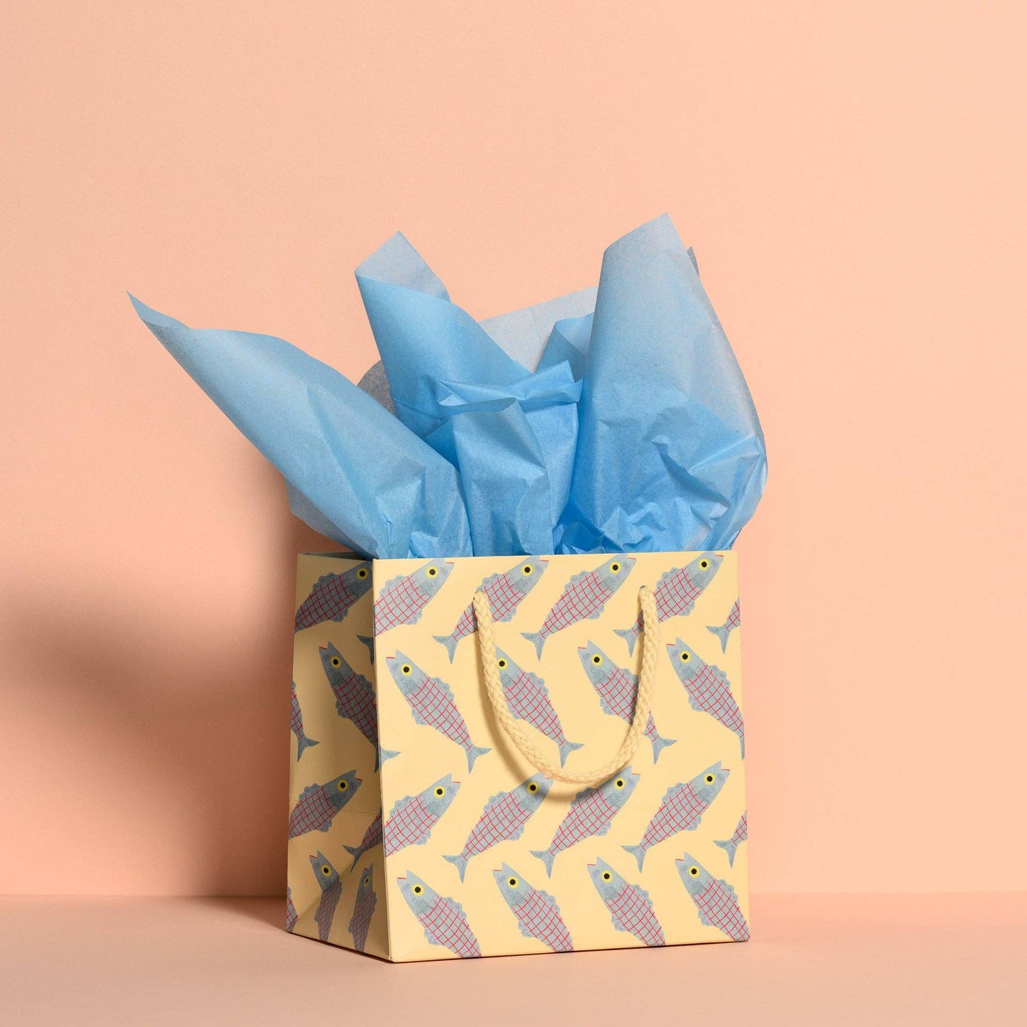 Light Blue tissue paper: 8 Sheets